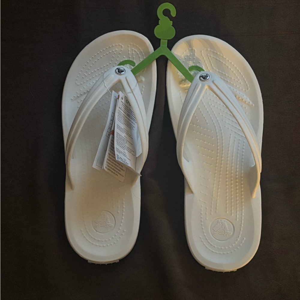 NWT Crocs Women’s Flip Flops – White – Size W9 / M7